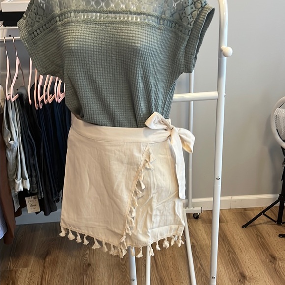 Cream Wrap Skort with Tassels - Picture 9 of 10